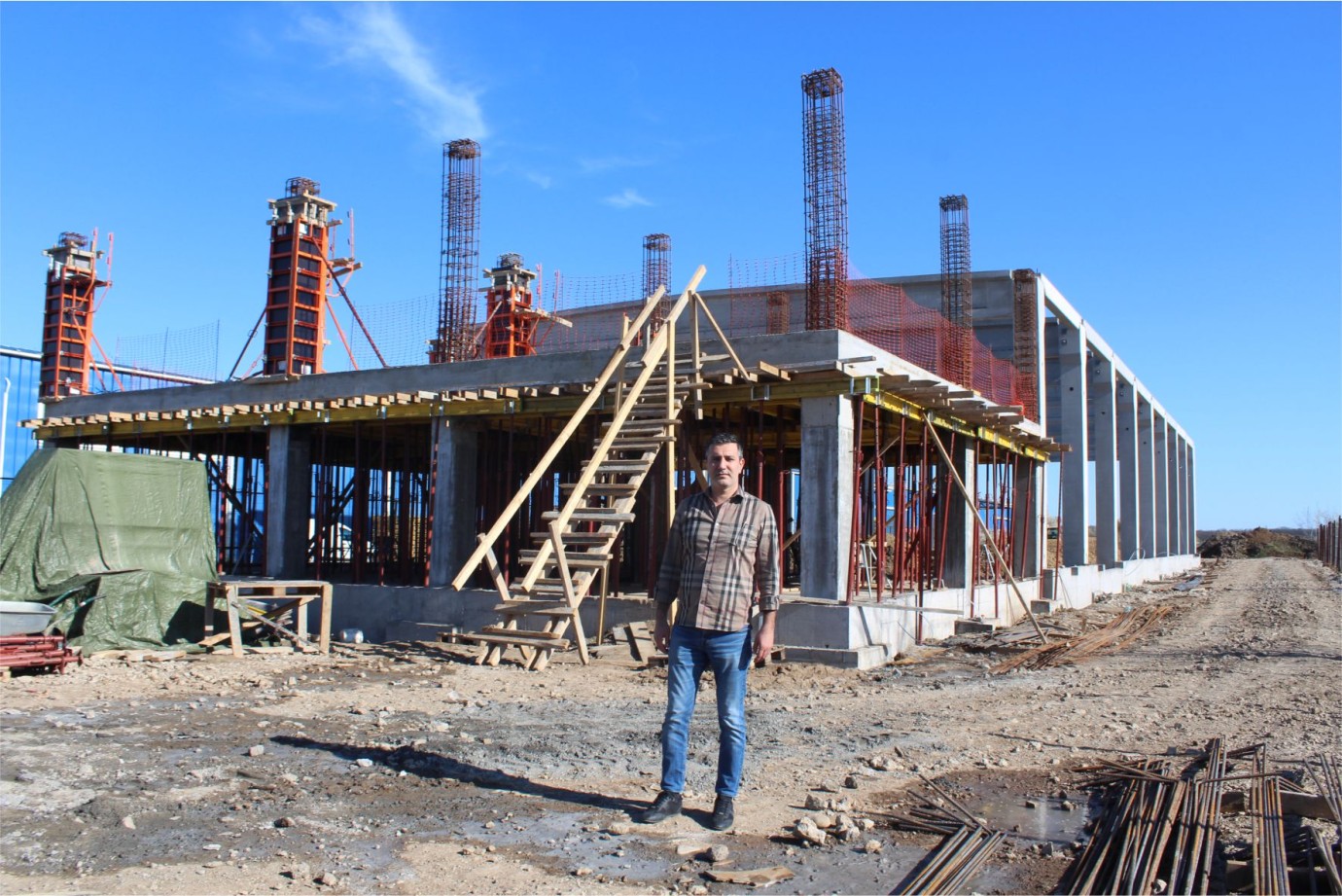 ROM TELTEKS'in sahibi Serkan Dinç, kablodan sonra inşaat sektörüne girdi