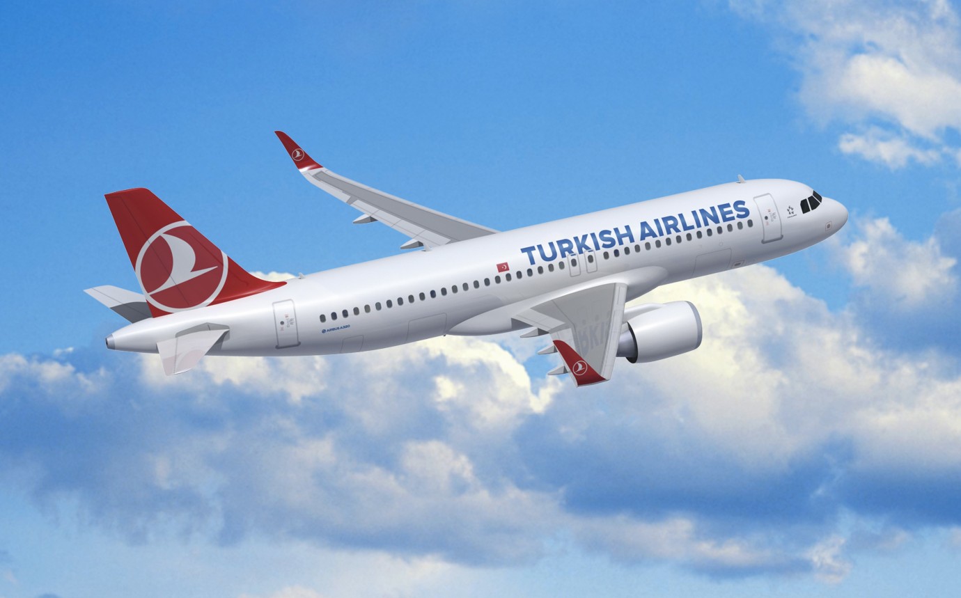 Türk Hava Yolları uçağı Bükreş'e acil iniş yaptı