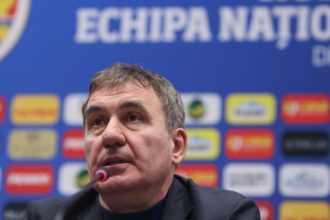 Gheorghe Hagi, Romanya millî takımının başına geçti